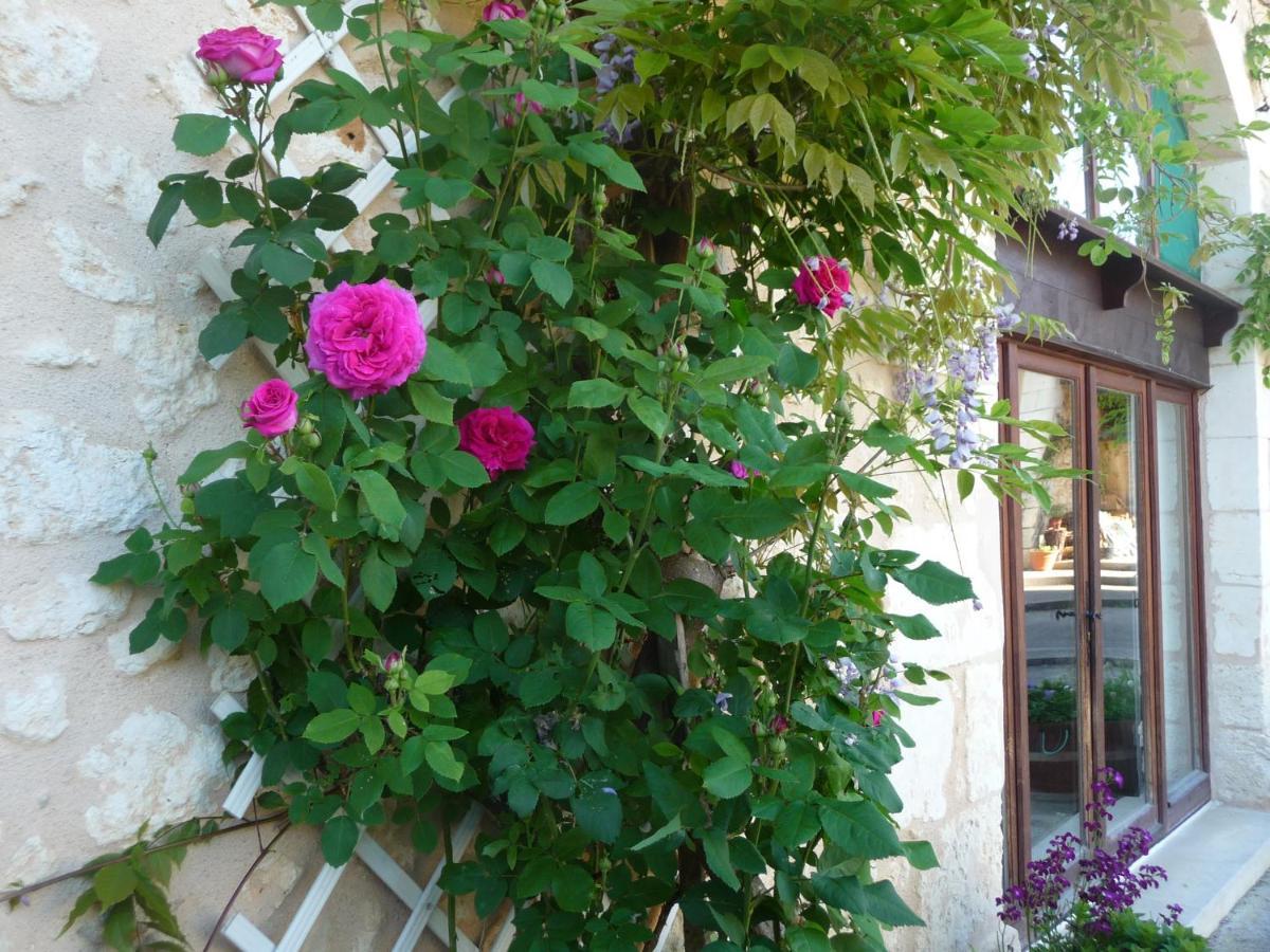 Bed and Breakfast Les Tuileries Ponteyraud Exterior foto
